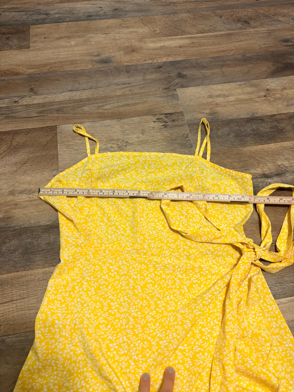 SHEIN Yellow Floral Wrap Ruffle Mini Dress Size Large - Picture 4 of 8